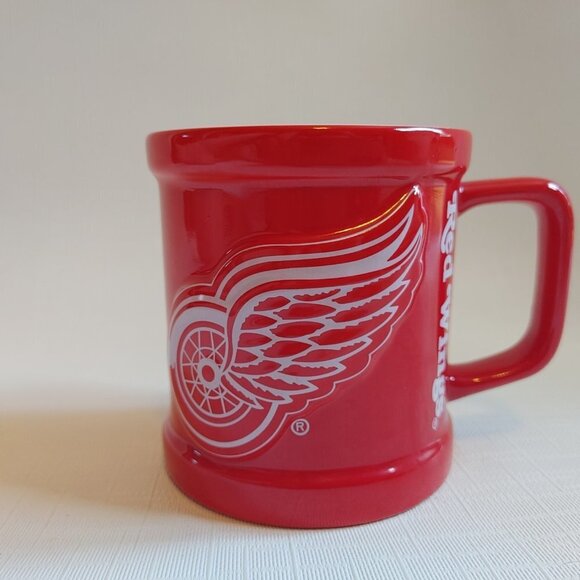 ATTRACTIVE BRIGHT Detroit Red Wings NHL Official Mug Coffee Tea Hocket - Picture 1 of 7